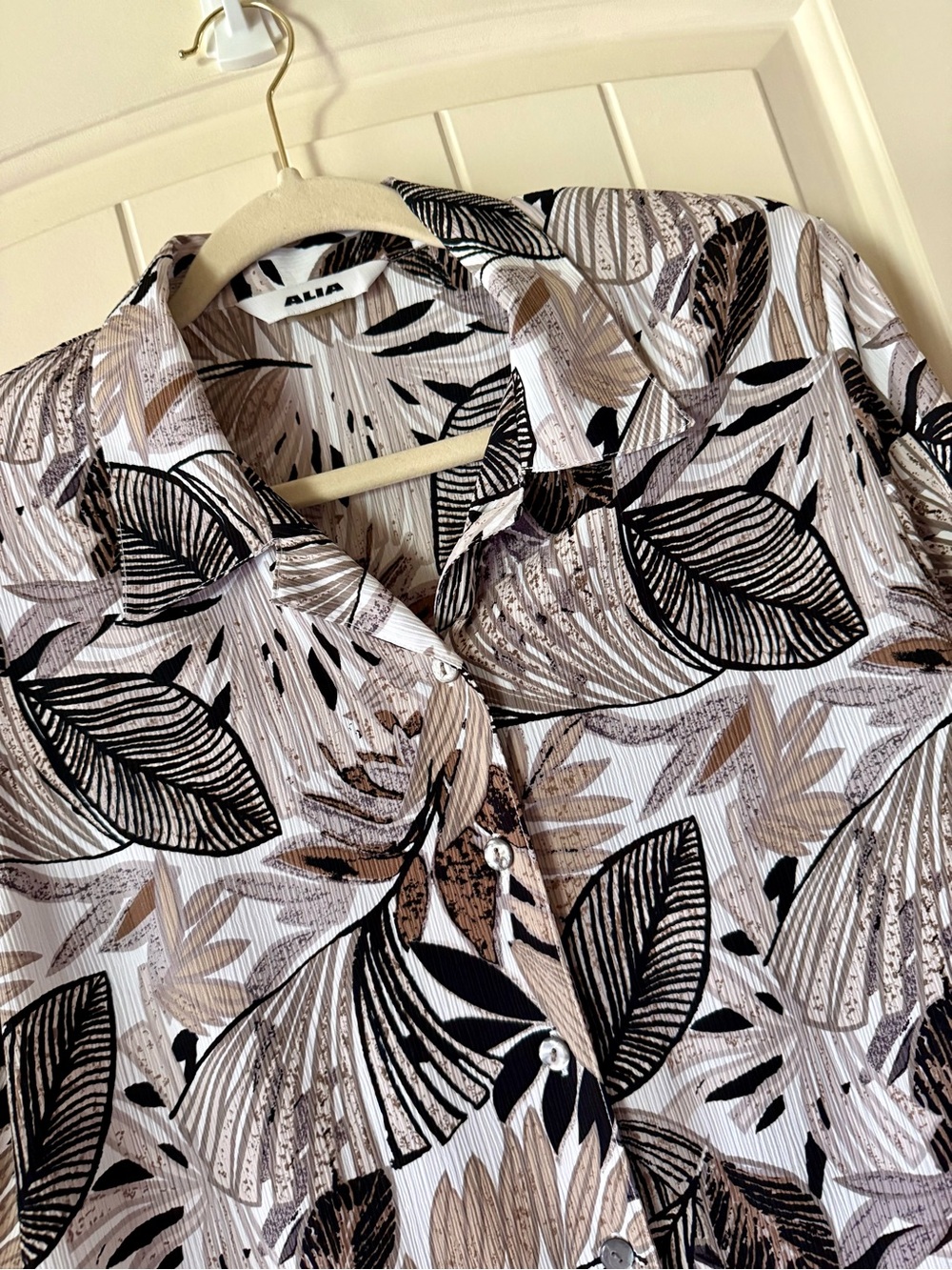 Vintage Alia Beige, Black & Cream Leaf-Print Blouse 1990's